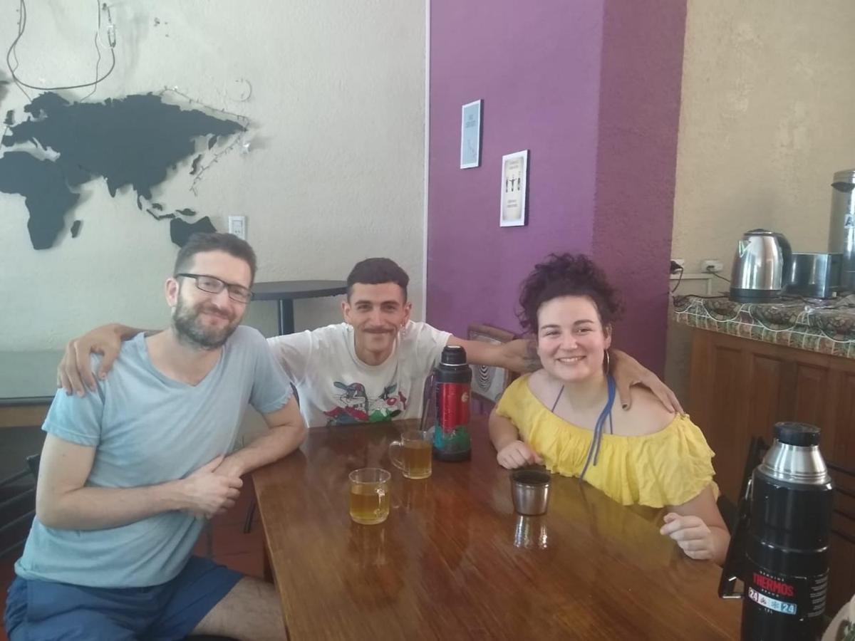 Black Sheep International Hostel Мендоса Экстерьер фото