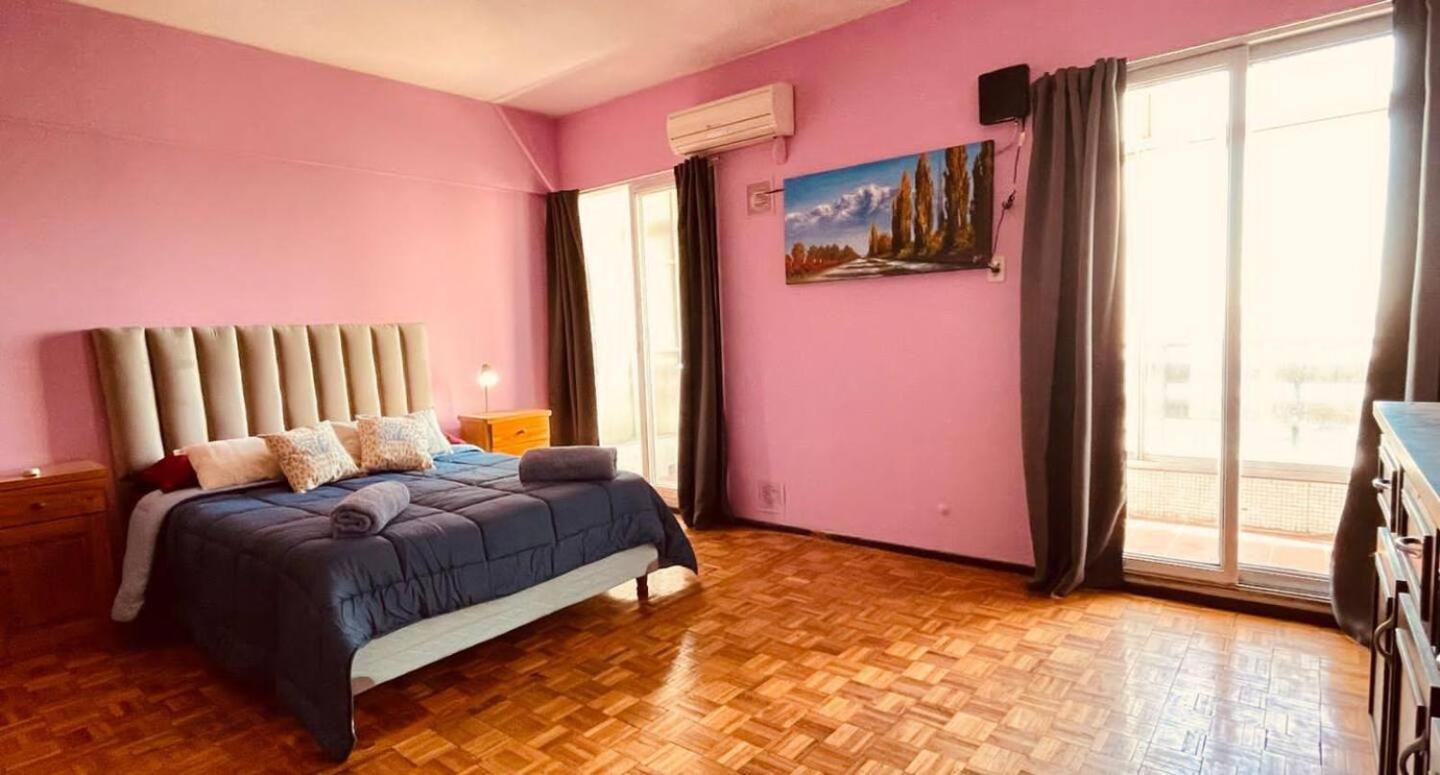 Black Sheep International Hostel Мендоса Экстерьер фото