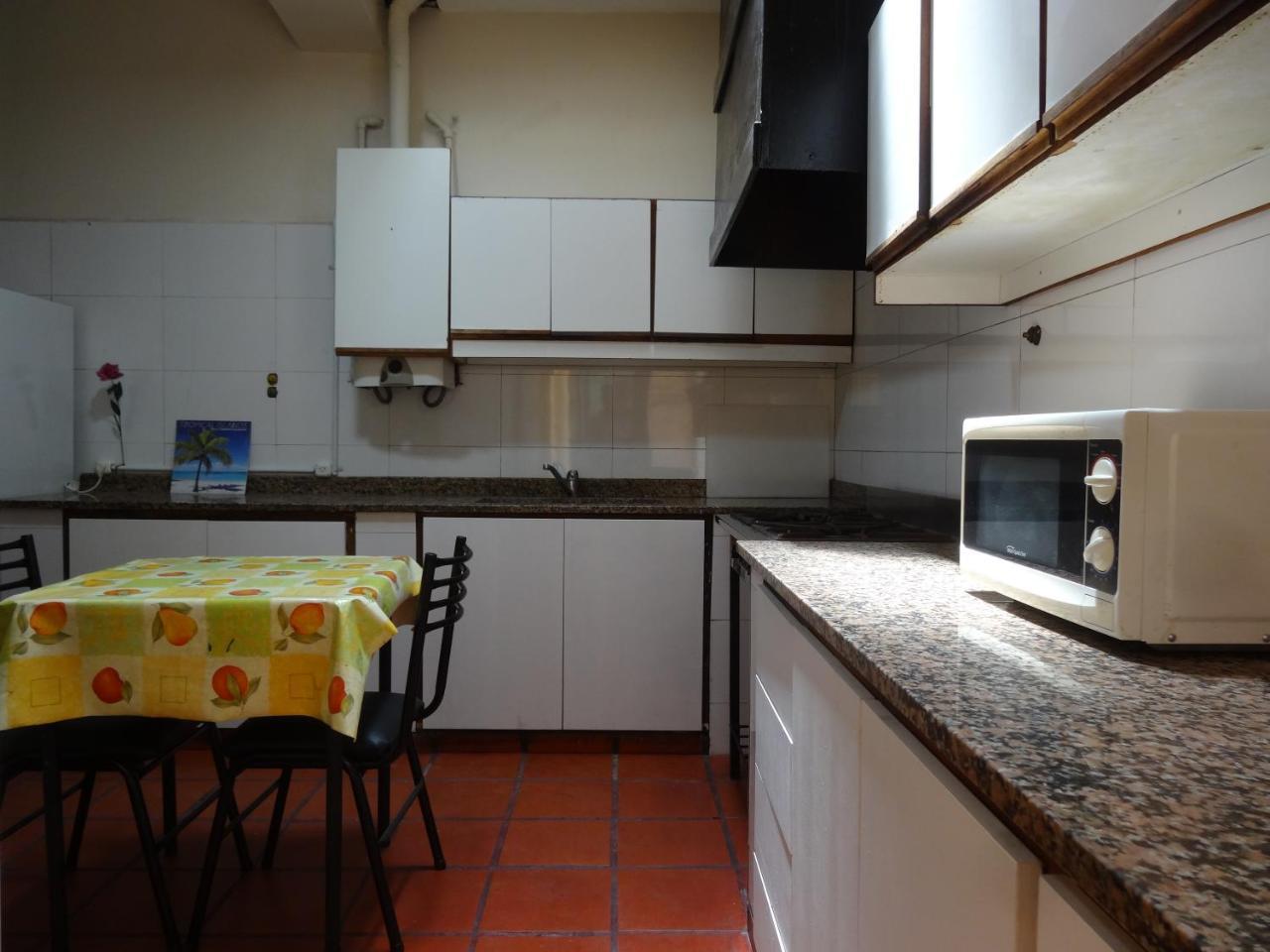 Black Sheep International Hostel Мендоса Экстерьер фото